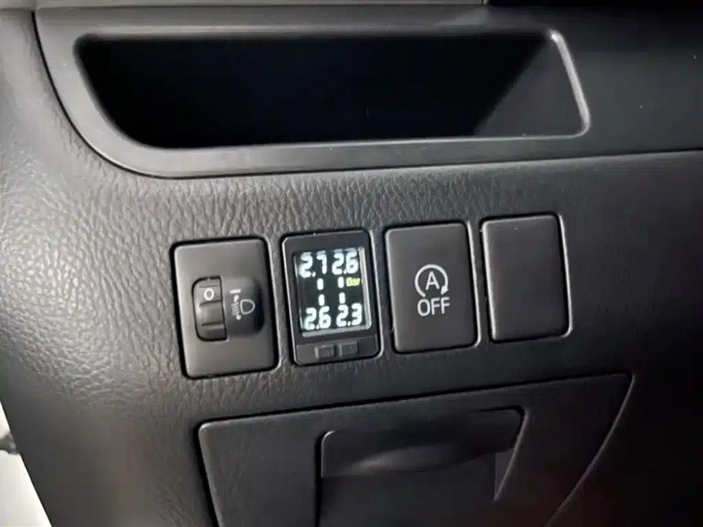 2015 Highlander 2.0T 2WD Luxury 7-seater — миниатюра 24