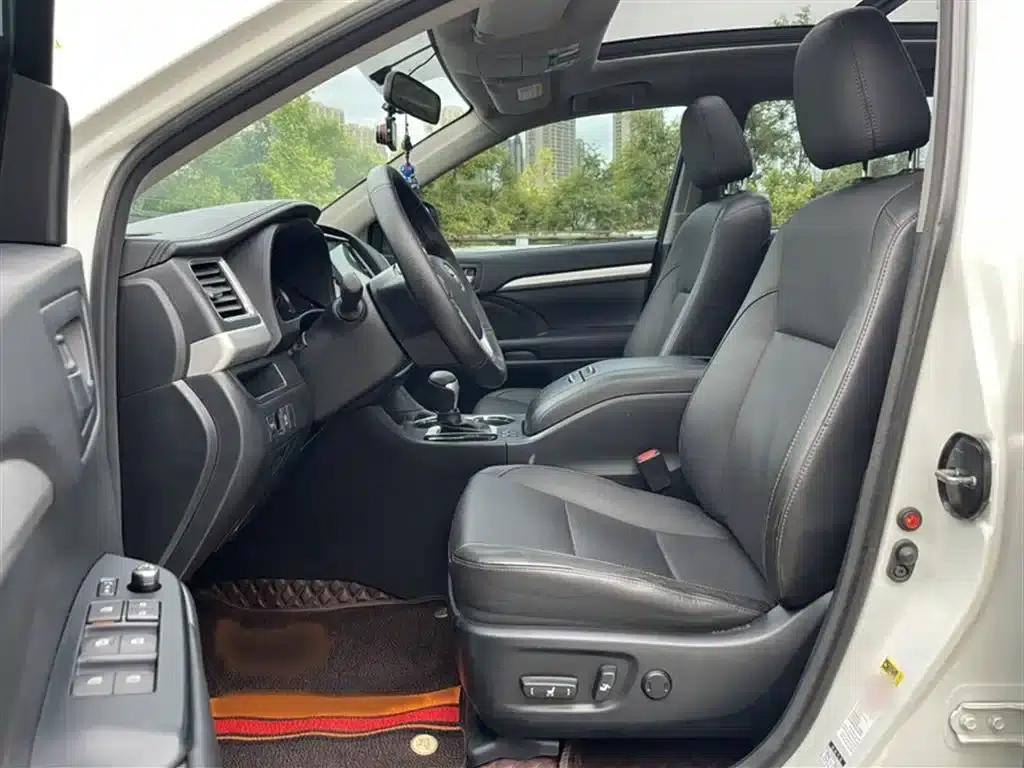 2015 Highlander 2.0T 2WD Luxury 7-seater — миниатюра 8