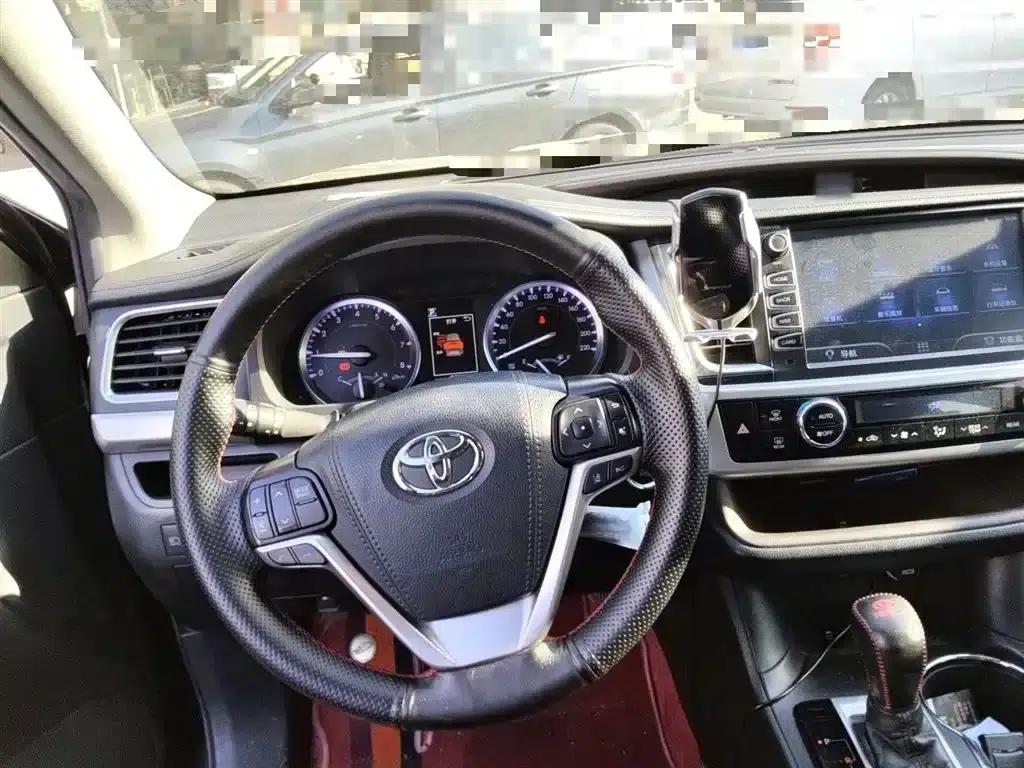 2018 Toyota Highlander 2.0T AWD Luxury 7-seater (China VI Emission Standard) — миниатюра 3