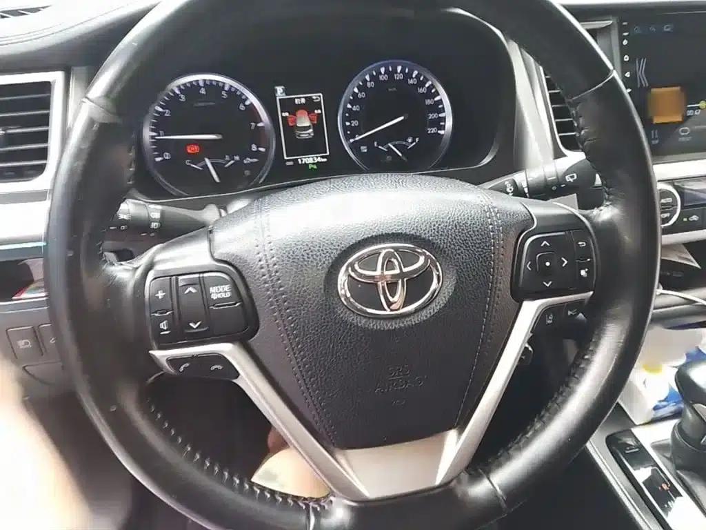 2018 Toyota Highlander 2.0T 4WD Premium Edition 7-seater (National V Emission Standard) — миниатюра 14