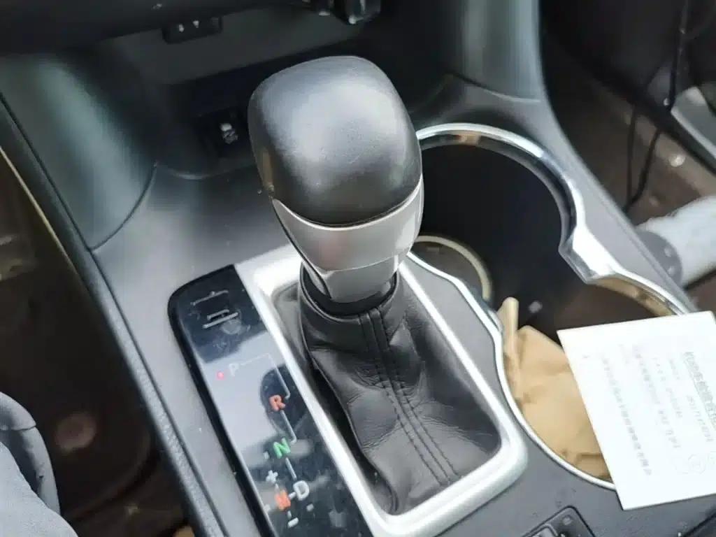 2015 Highlander 2.0T AWD Supreme Edition 7-seater — миниатюра 14