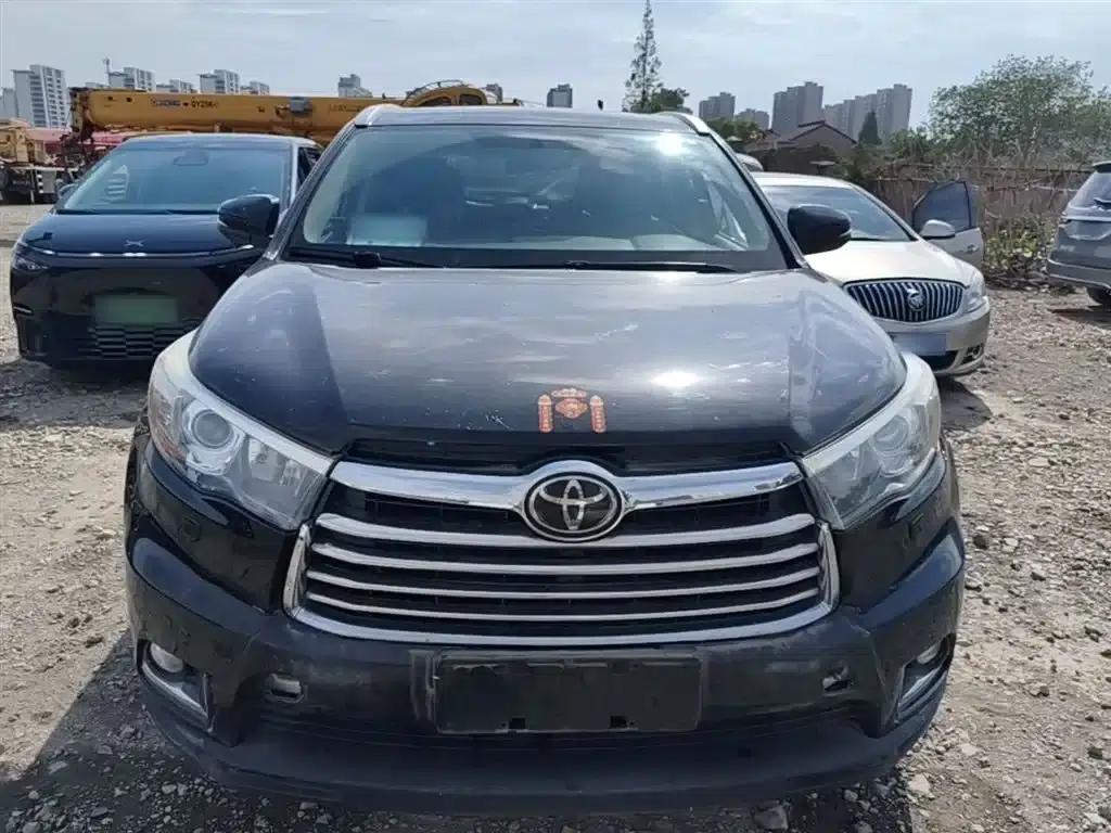 2015 Highlander 2.0T AWD Supreme Edition 7-seater — миниатюра 3
