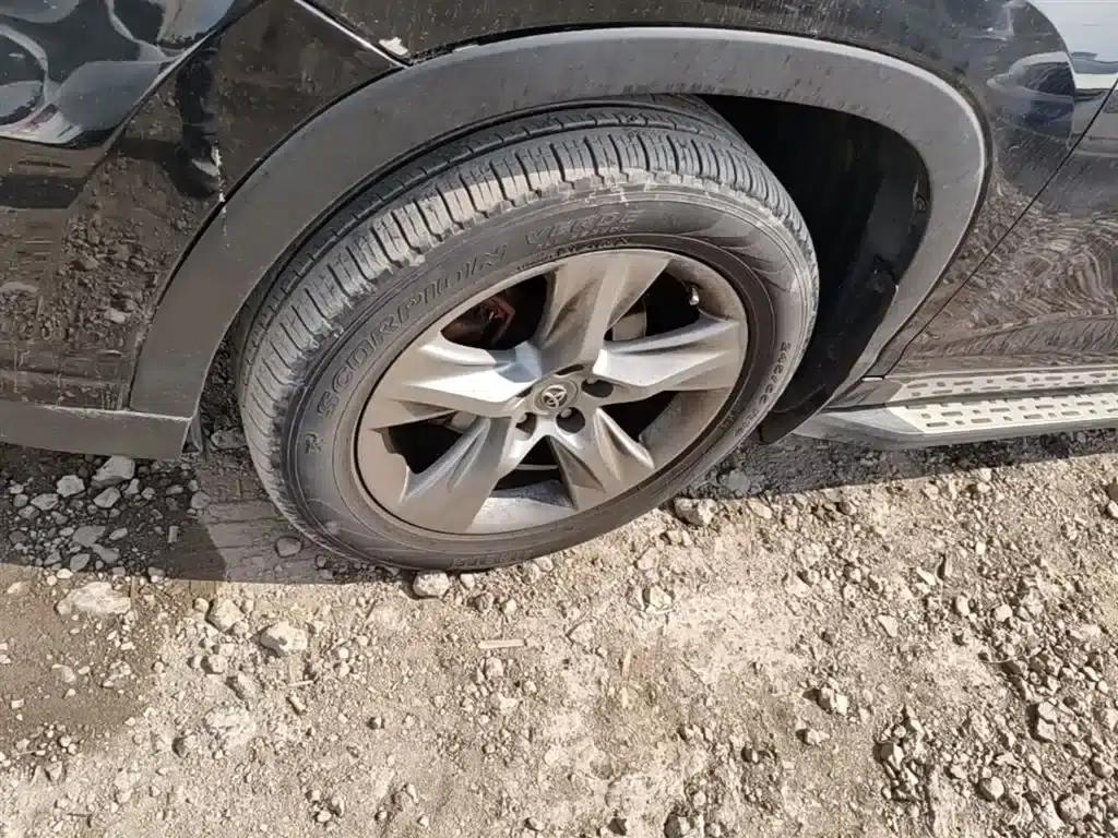 2015 Highlander 2.0T AWD Supreme Edition 7-seater — миниатюра 23