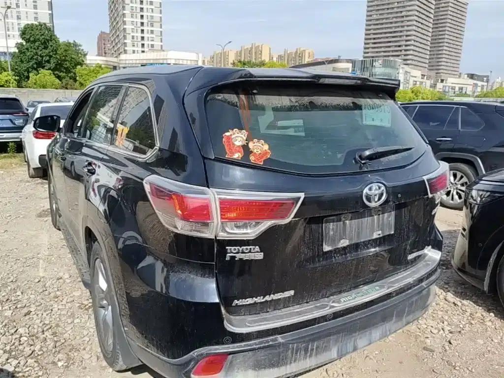 2015 Highlander 2.0T AWD Supreme Edition 7-seater — миниатюра 5