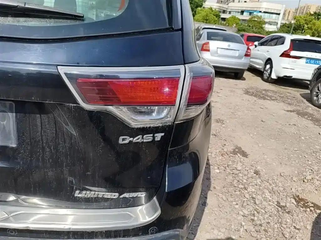 2015 Highlander 2.0T AWD Supreme Edition 7-seater — миниатюра 8
