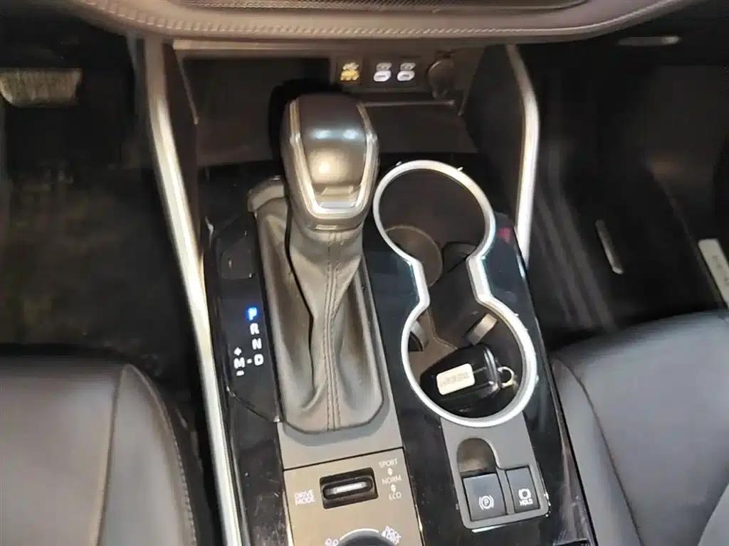 2022 Toyota Highlander 380T AWD Premium 7-seater — миниатюра 14