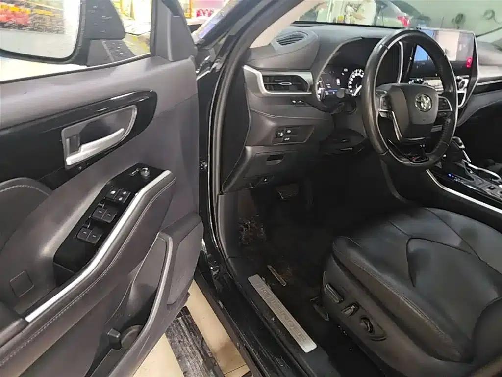 2022 Toyota Highlander 380T AWD Premium 7-seater — миниатюра 16