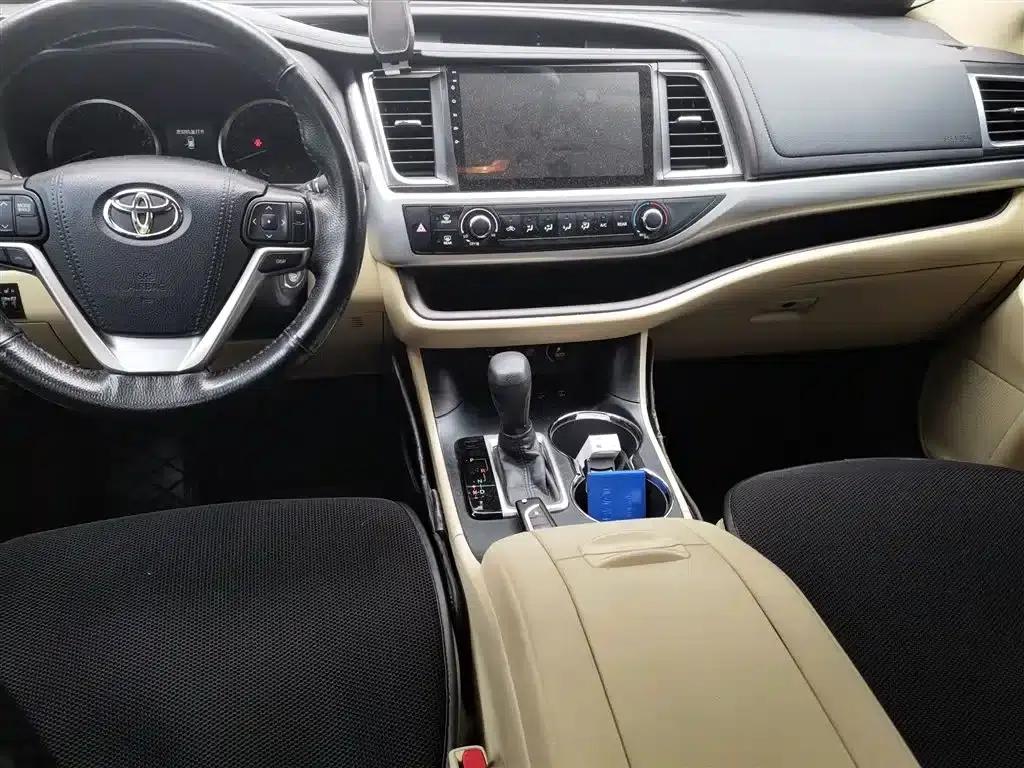 2018 Toyota Highlander 2.0T AWD Elite Edition 7-seater (China VI Emission Standard) — миниатюра 6