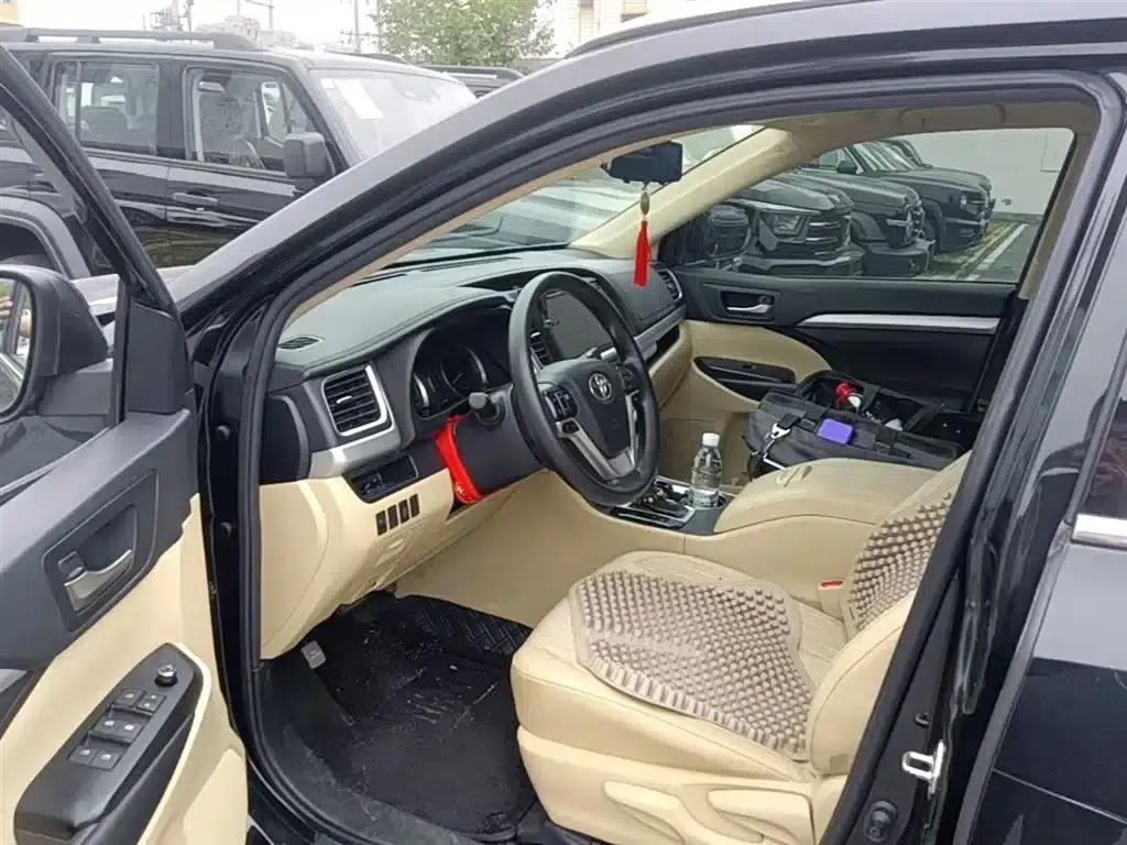 2021 Toyota Highlander 2.0T AWD Elite Edition 7-seater — миниатюра 23