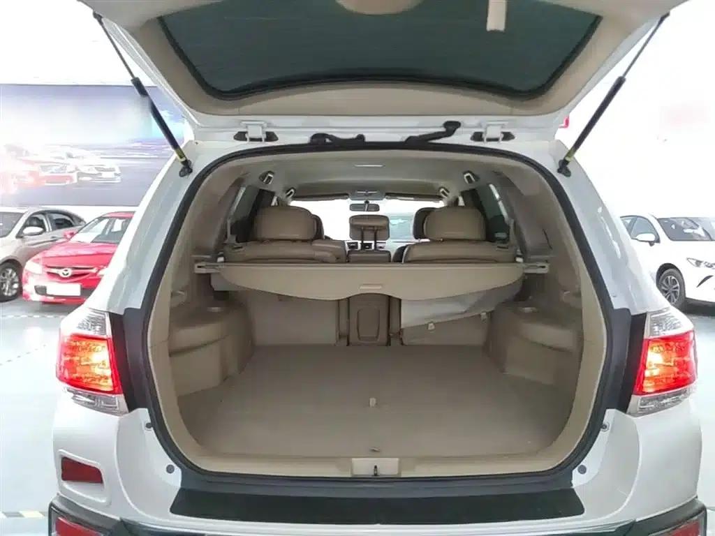 2012 Highlander 2.7L 2WD 5-seater Elite Edition — миниатюра 19