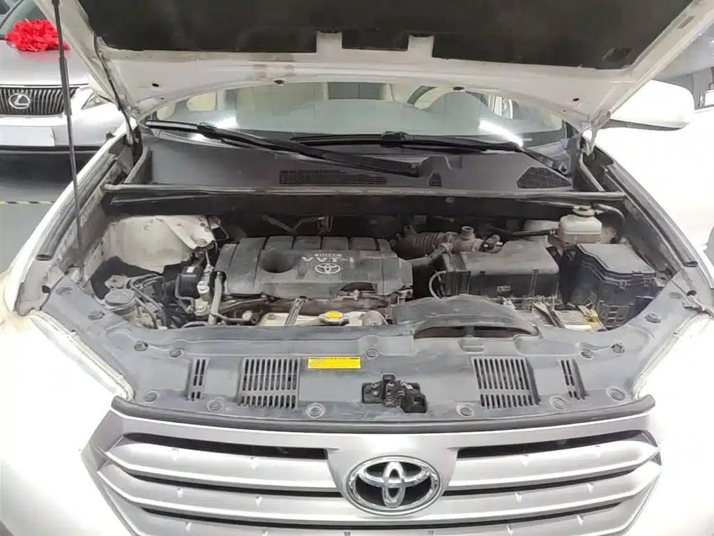2012 Highlander 2.7L 2WD 5-seater Elite Edition — миниатюра 20