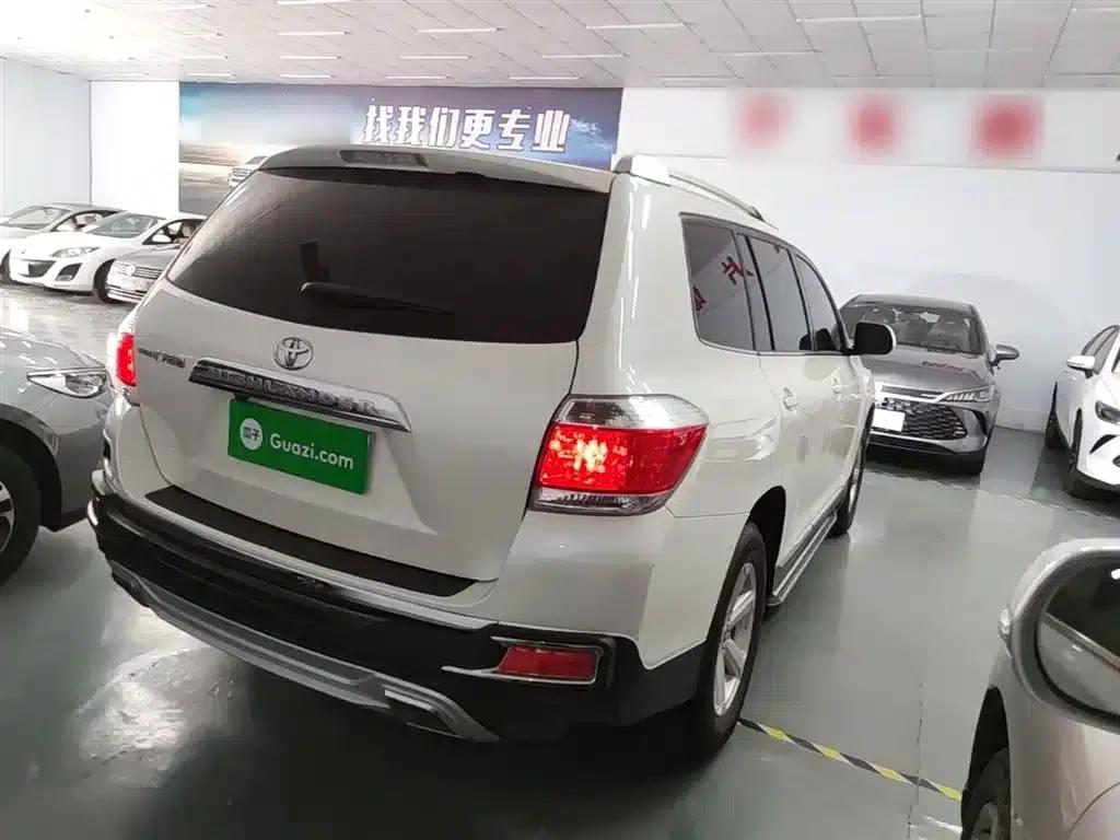 2012 Highlander 2.7L 2WD 5-seater Elite Edition — миниатюра 7