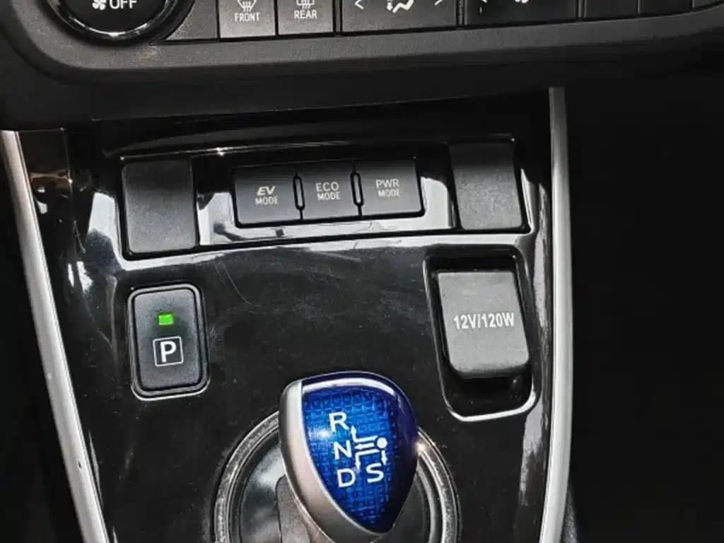 2017 Toyota Corolla Hybrid 1.8H GS E-CVT Elite Edition (National V Emission Standard) — миниатюра 6