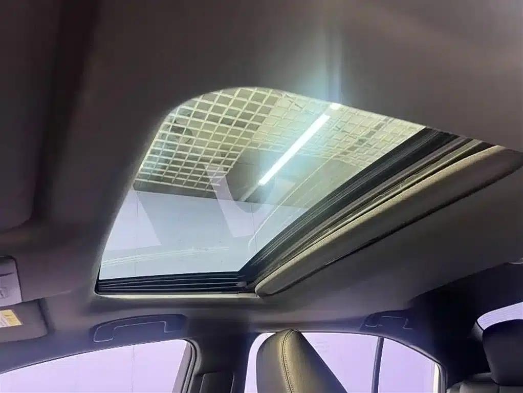 Levin 2022 Hybrid 1.8H E-CVT Luxury Edition — миниатюра 13