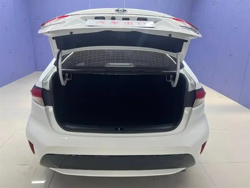 Levin 2022 Hybrid 1.8H E-CVT Luxury Edition — миниатюра 7