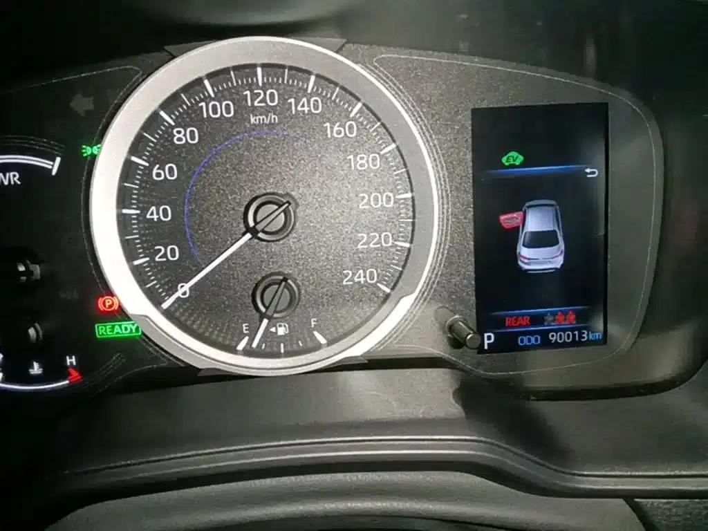 Levin 2021 Hybrid 1.8H E-CVT Luxury Edition — миниатюра 12