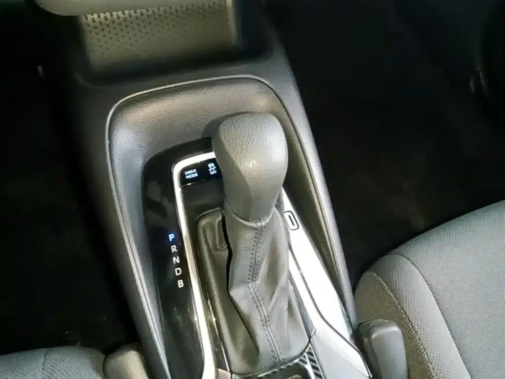 Levin 2021 Hybrid 1.8H E-CVT Luxury Edition — миниатюра 14