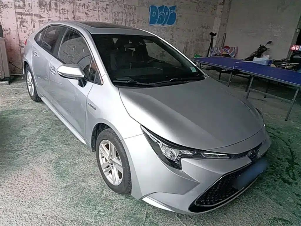 Levin 2021 Hybrid 1.8H E-CVT Luxury Edition — миниатюра 4
