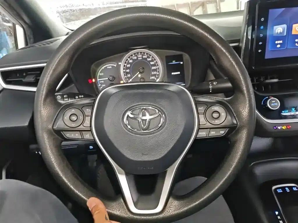 Levin 2022 Hybrid 1.8H E-CVT Leading Edition — миниатюра 11