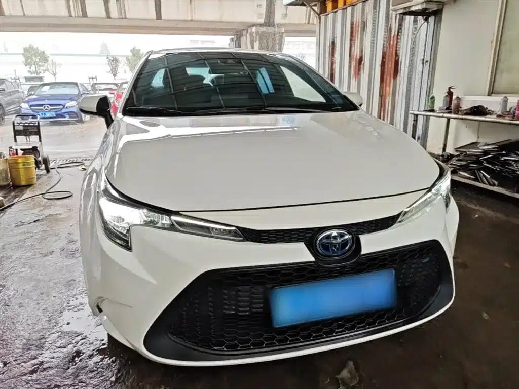 Levin 2022 Hybrid 1.8H E-CVT Leading Edition — миниатюра 3