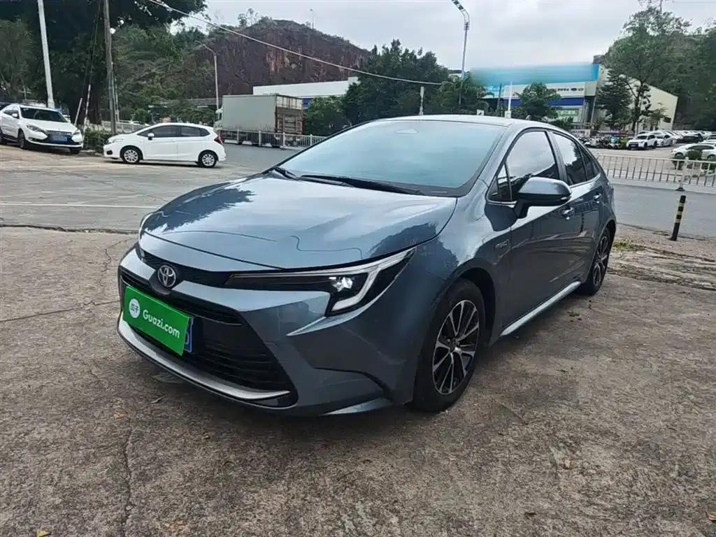 Levin 2023 Intelligent Hybrid Dual Engine 1.8L Luxury Edition — миниатюра 2