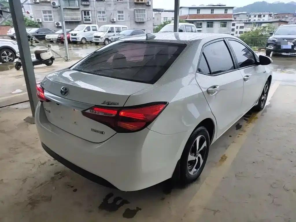 2017 Toyota Corolla Hybrid 1.8H GS E-CVT Elite Sunroof Edition (National V Emission Standard) — миниатюра 7