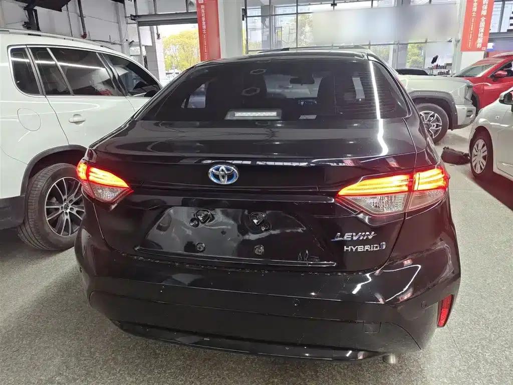 Levin 2021 Hybrid 1.8H E-CVT Luxury Edition — миниатюра 4