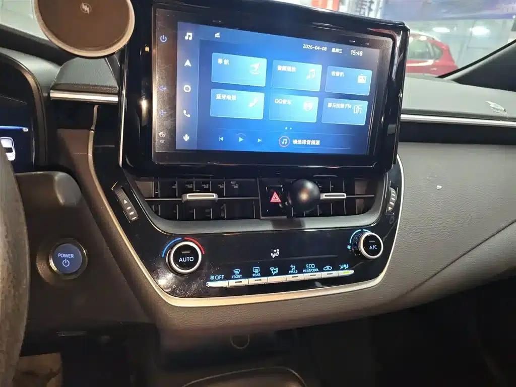 Levin 2021 Hybrid 1.8H E-CVT Luxury Edition — миниатюра 9