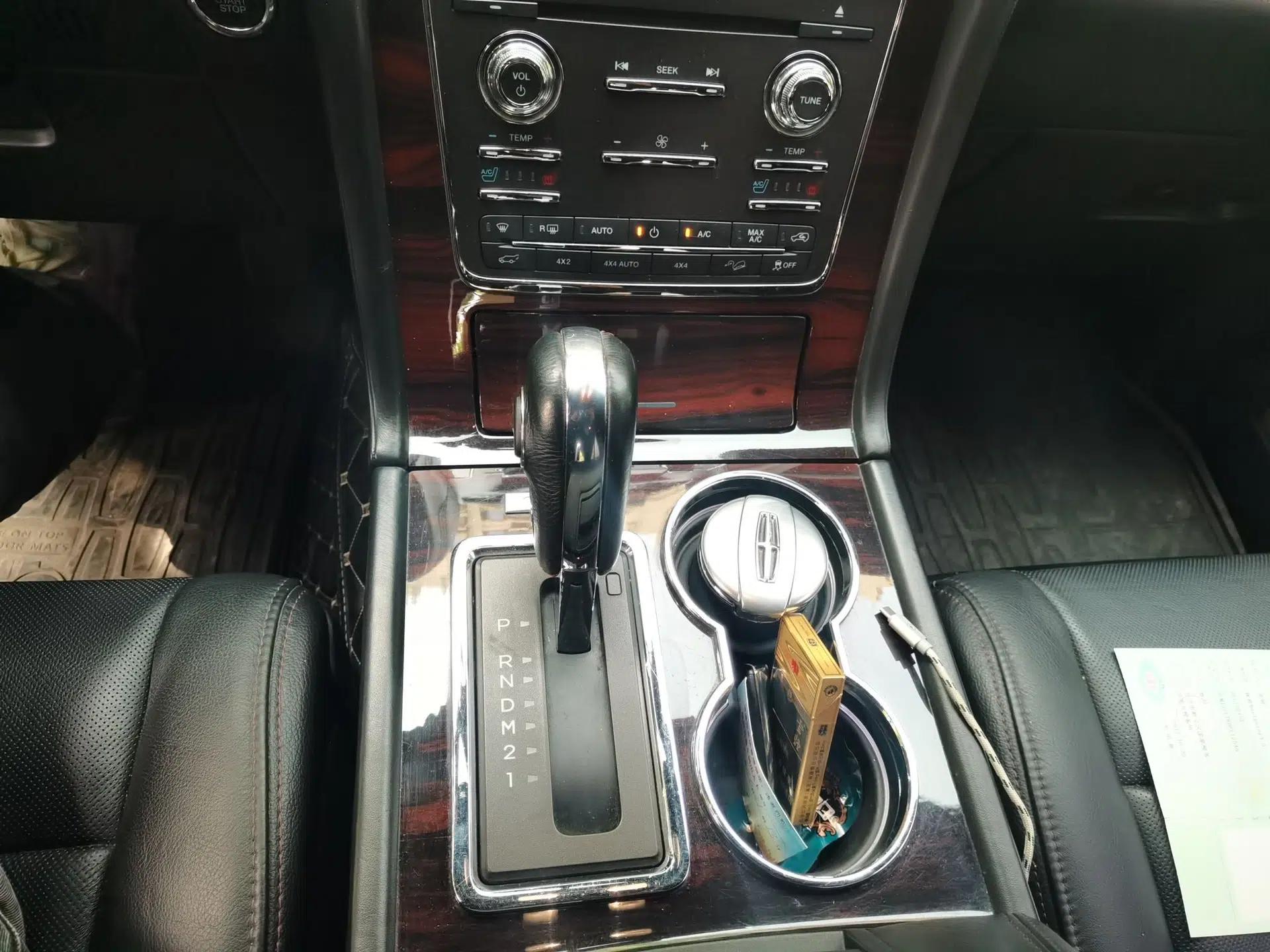 Lincoln Navigator 2017 3.5T AWD — миниатюра 15