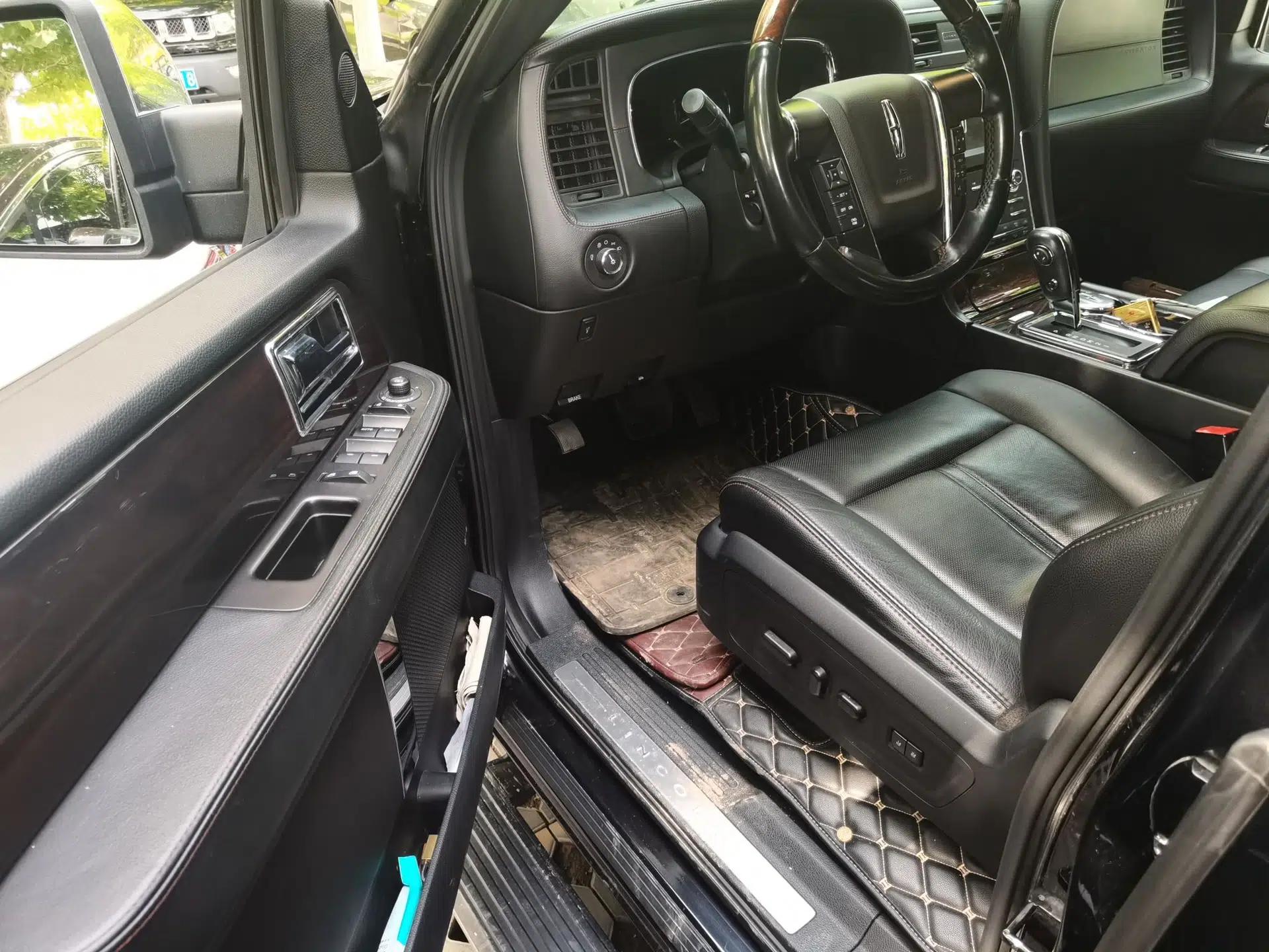 Lincoln Navigator 2017 3.5T AWD — миниатюра 17