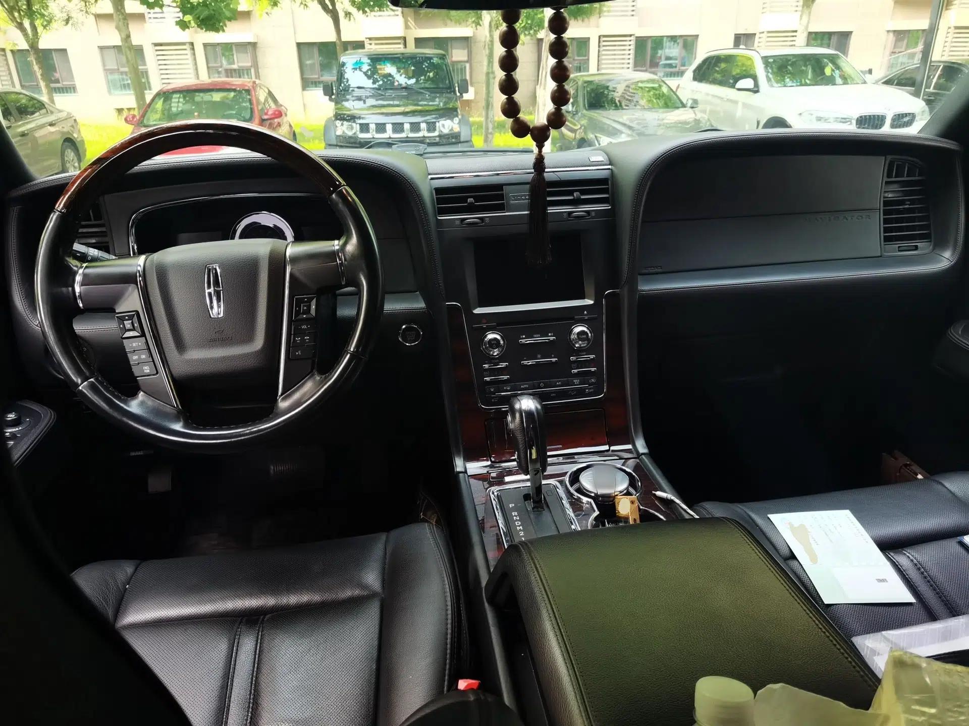 Lincoln Navigator 2017 3.5T AWD — миниатюра 10