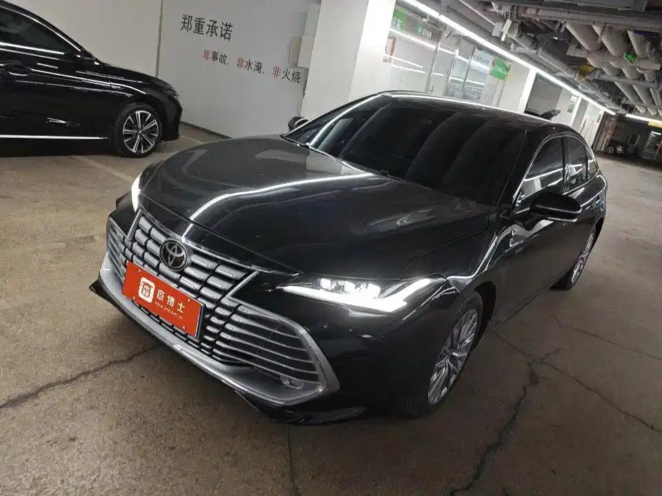 2024 Toyota Avalon Hybrid 2.0L Luxury Edition — миниатюра 1