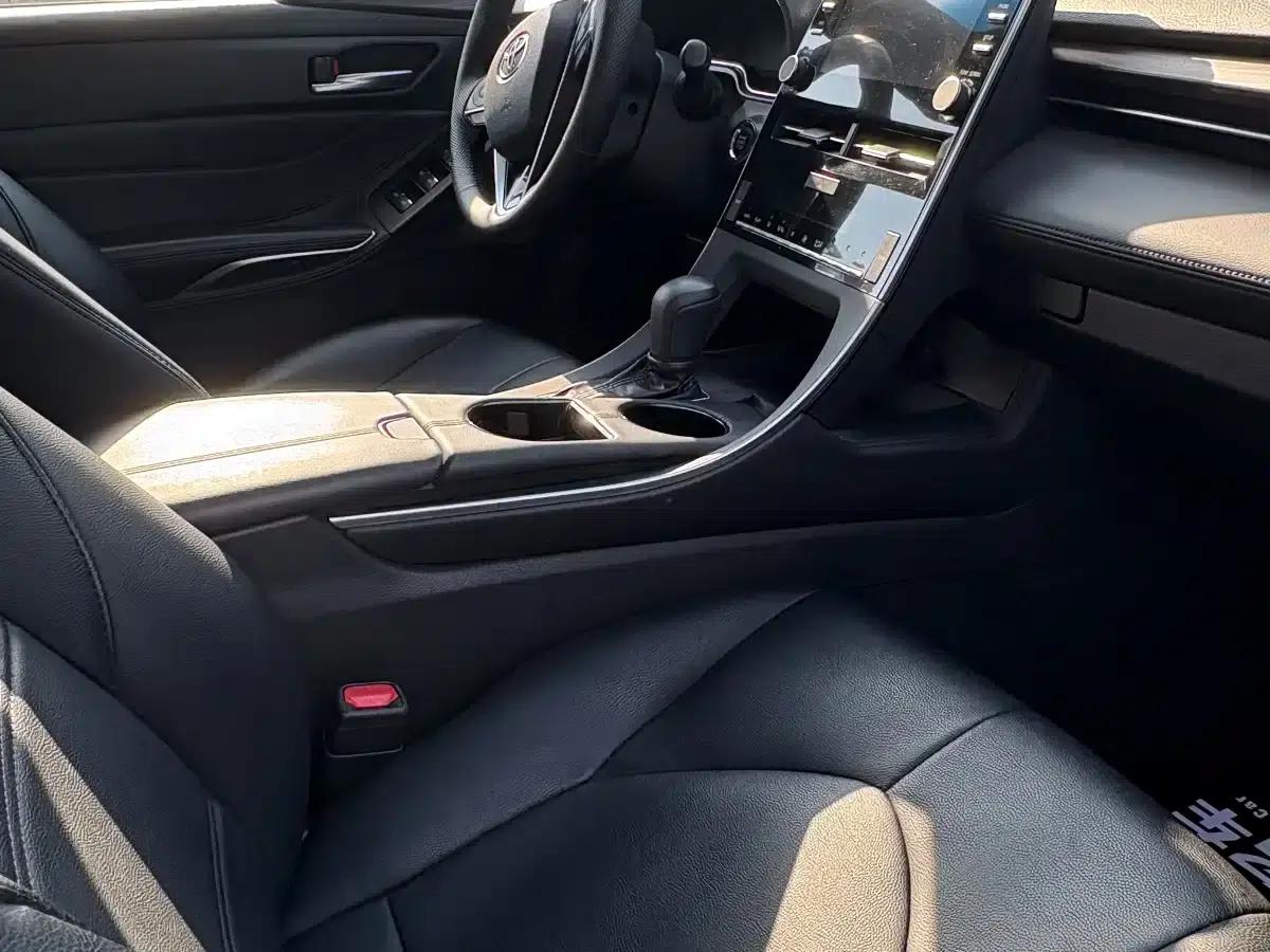 2021 Toyota Avalon 2.5L Luxury Edition — миниатюра 6
