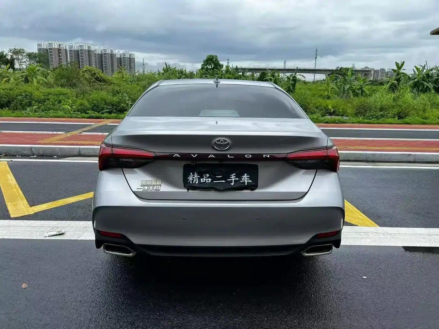 2022 Toyota Avalon 2.0L Luxury Edition — миниатюра 8