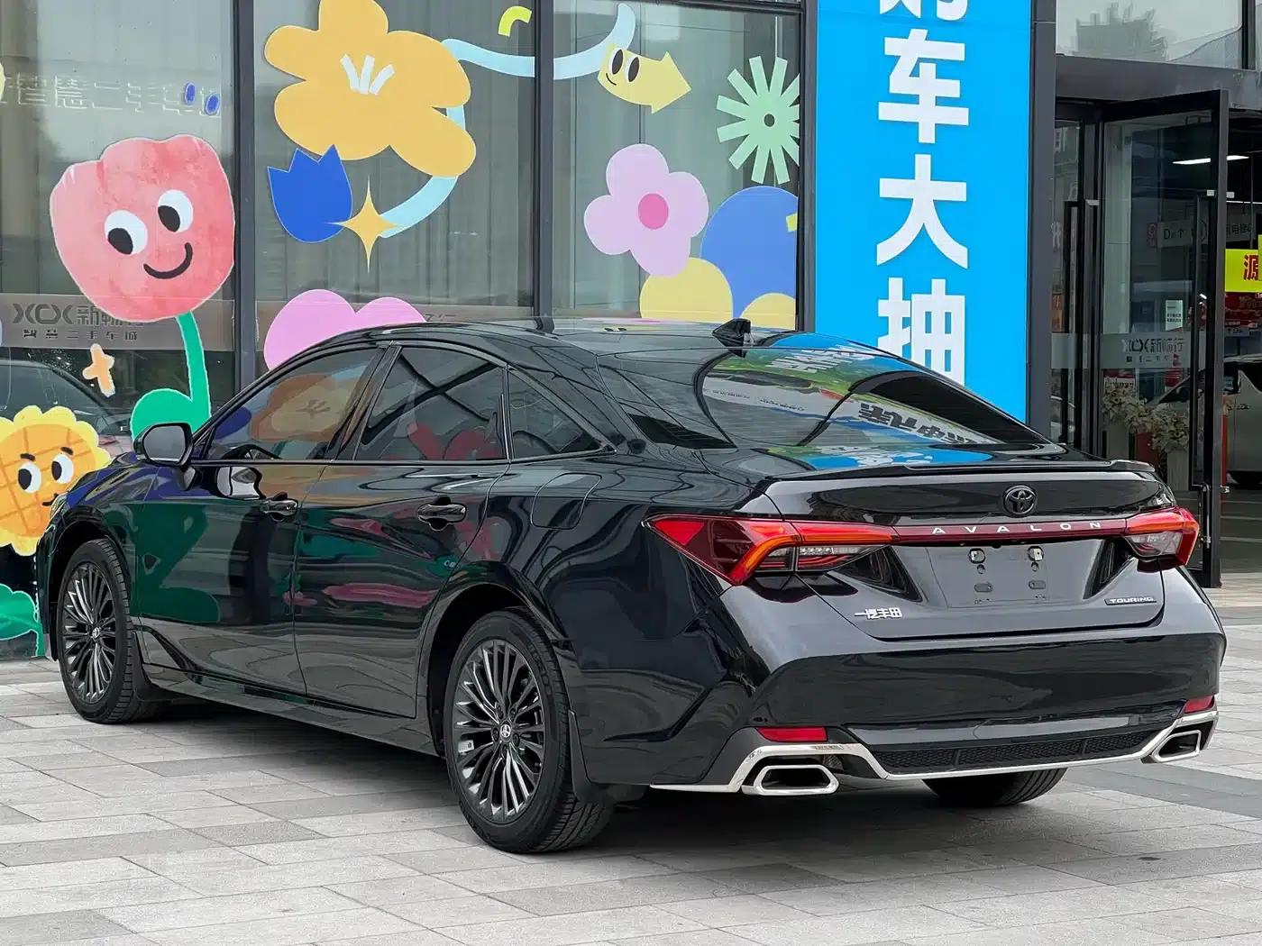 2023 Toyota Avalon 2.5L Touring Premium Edition — миниатюра 4
