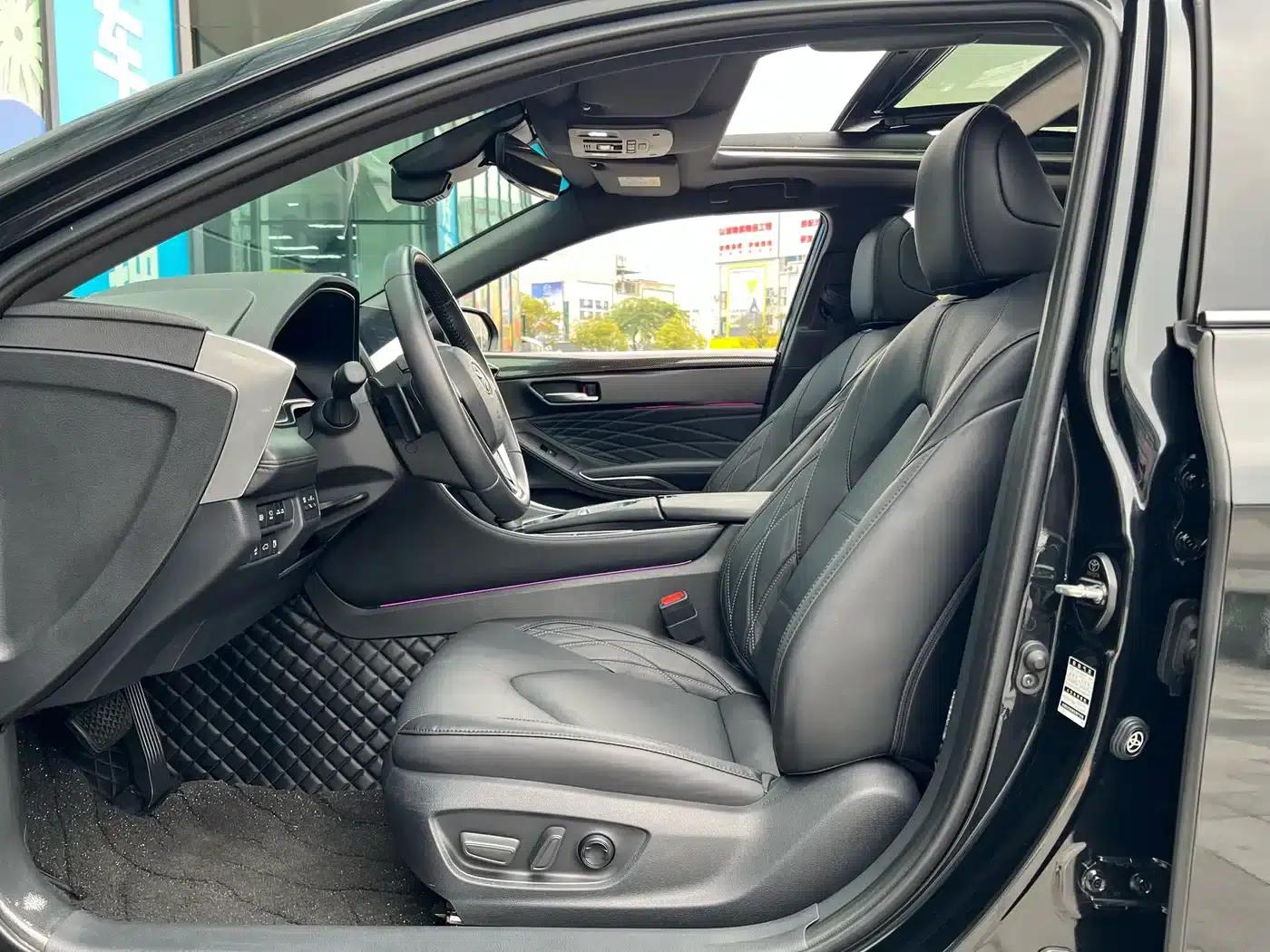 2023 Toyota Avalon 2.5L Touring Premium Edition — миниатюра 10