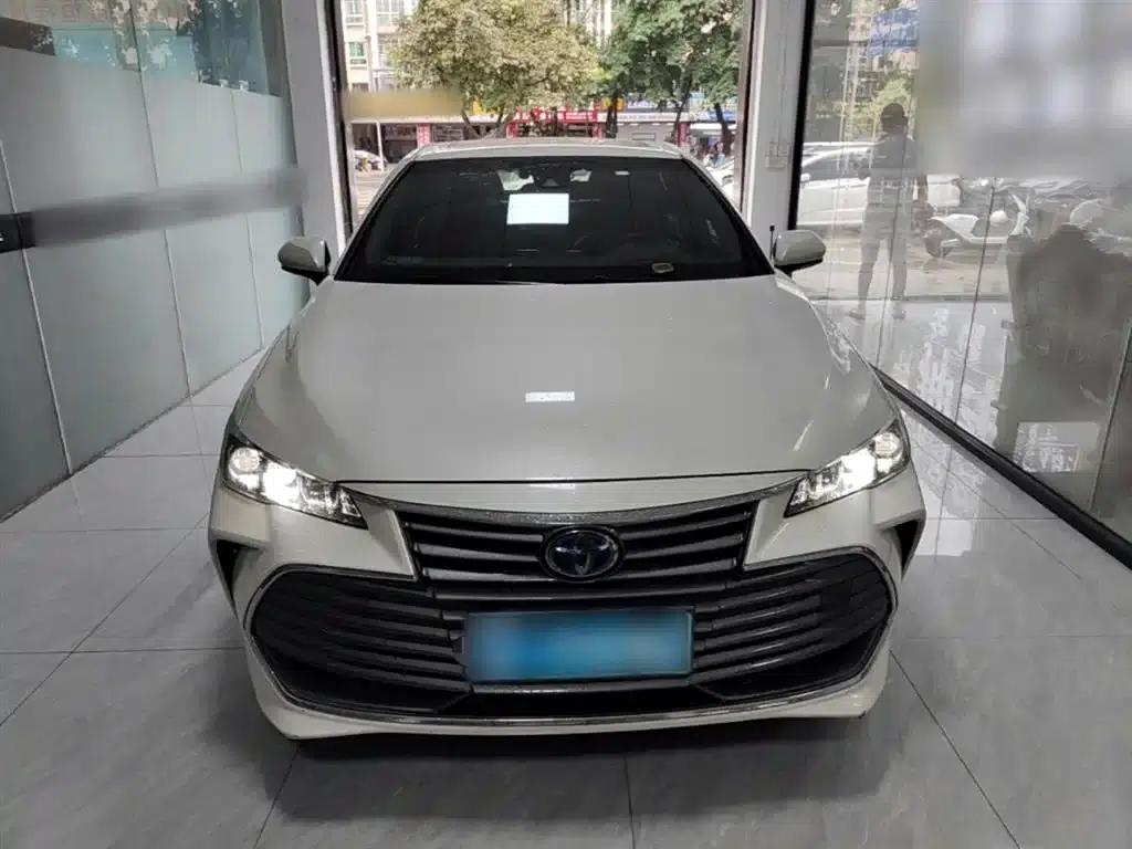 2019 Toyota Avalon Hybrid 2.5L Luxury Edition (China VI Emission Standard) — миниатюра 3