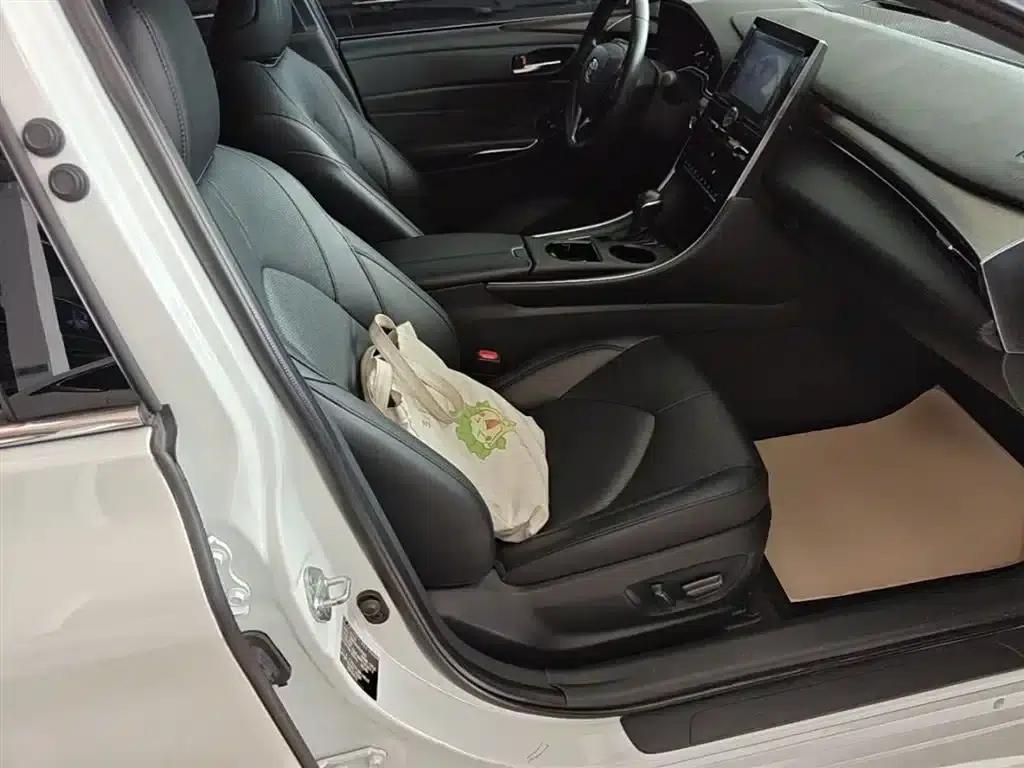 2023 Toyota Avalon 2.0L Premium Edition — миниатюра 25