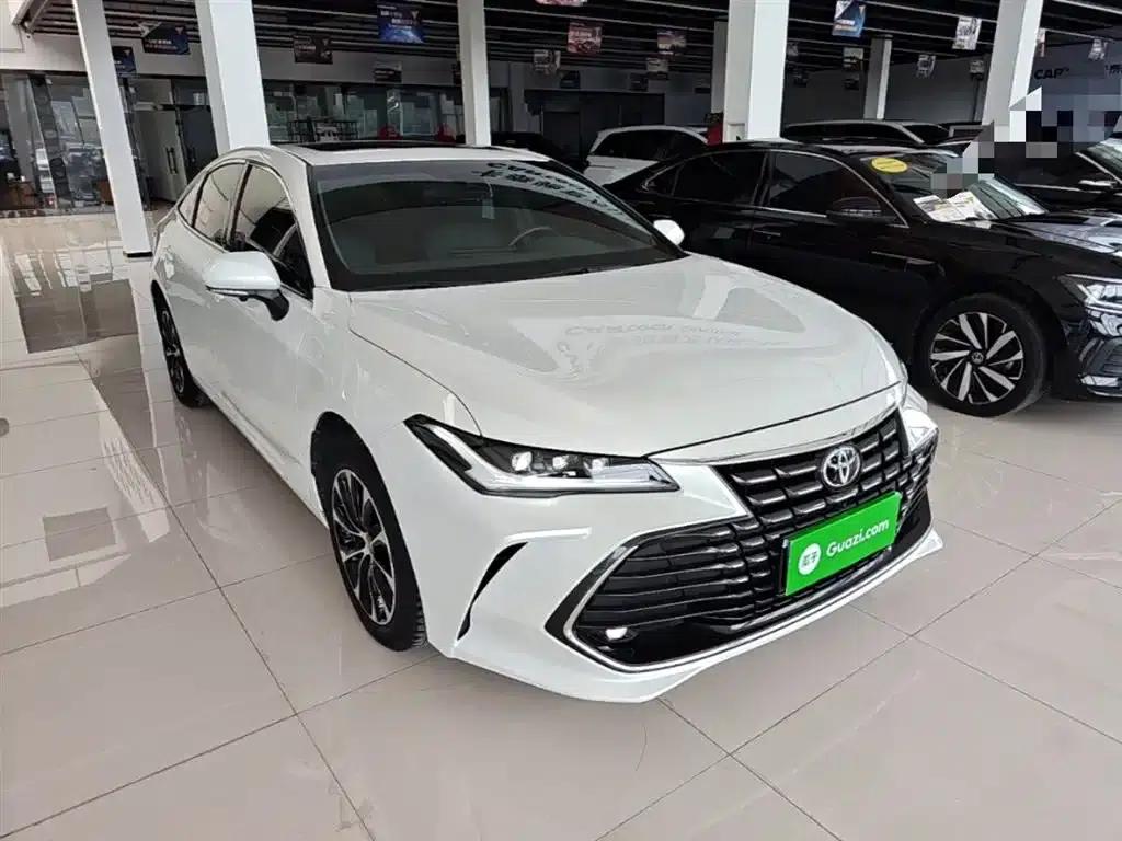 2023 Toyota Avalon 2.0L Premium Edition — миниатюра 4