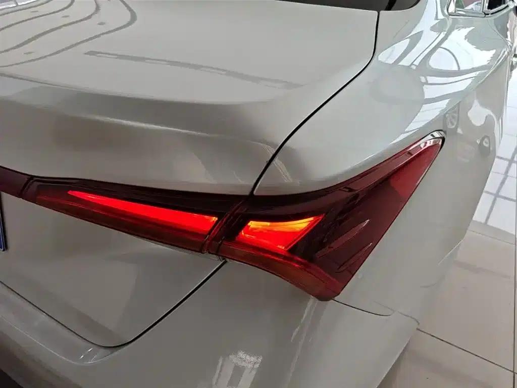 2023 Toyota Avalon 2.0L Premium Edition — миниатюра 8