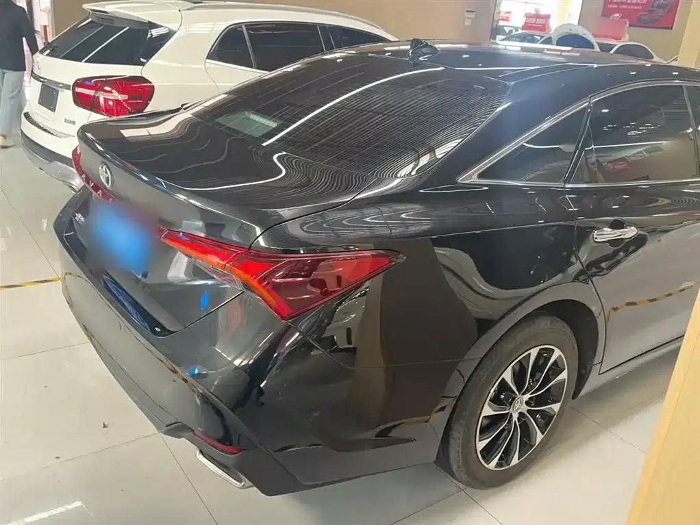 2022 Toyota Avalon 2.0L Luxury Edition — миниатюра 9