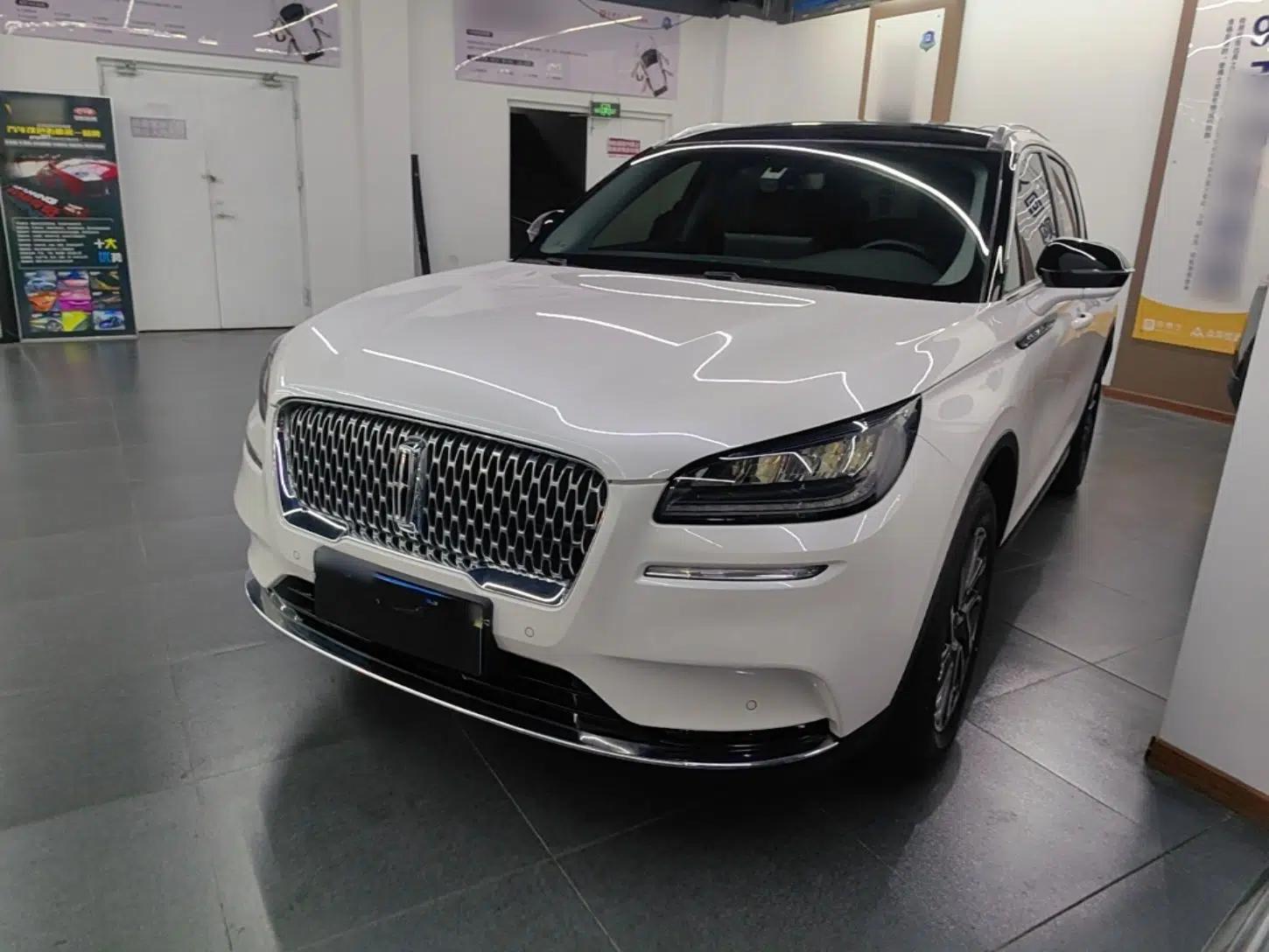Lincoln Corsair 2022 2.0T Two-Wheel Drive Deluxe Edition — миниатюра 1