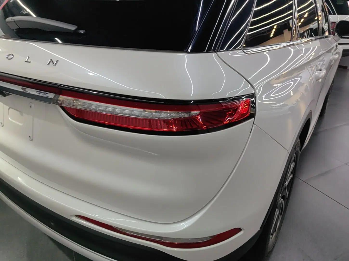 Lincoln Corsair 2022 2.0T Two-Wheel Drive Deluxe Edition — миниатюра 7