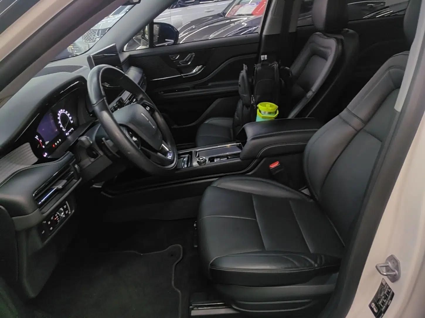 Lincoln Corsair 2021 2.0T Two-Wheel Drive Deluxe Edition — миниатюра 18