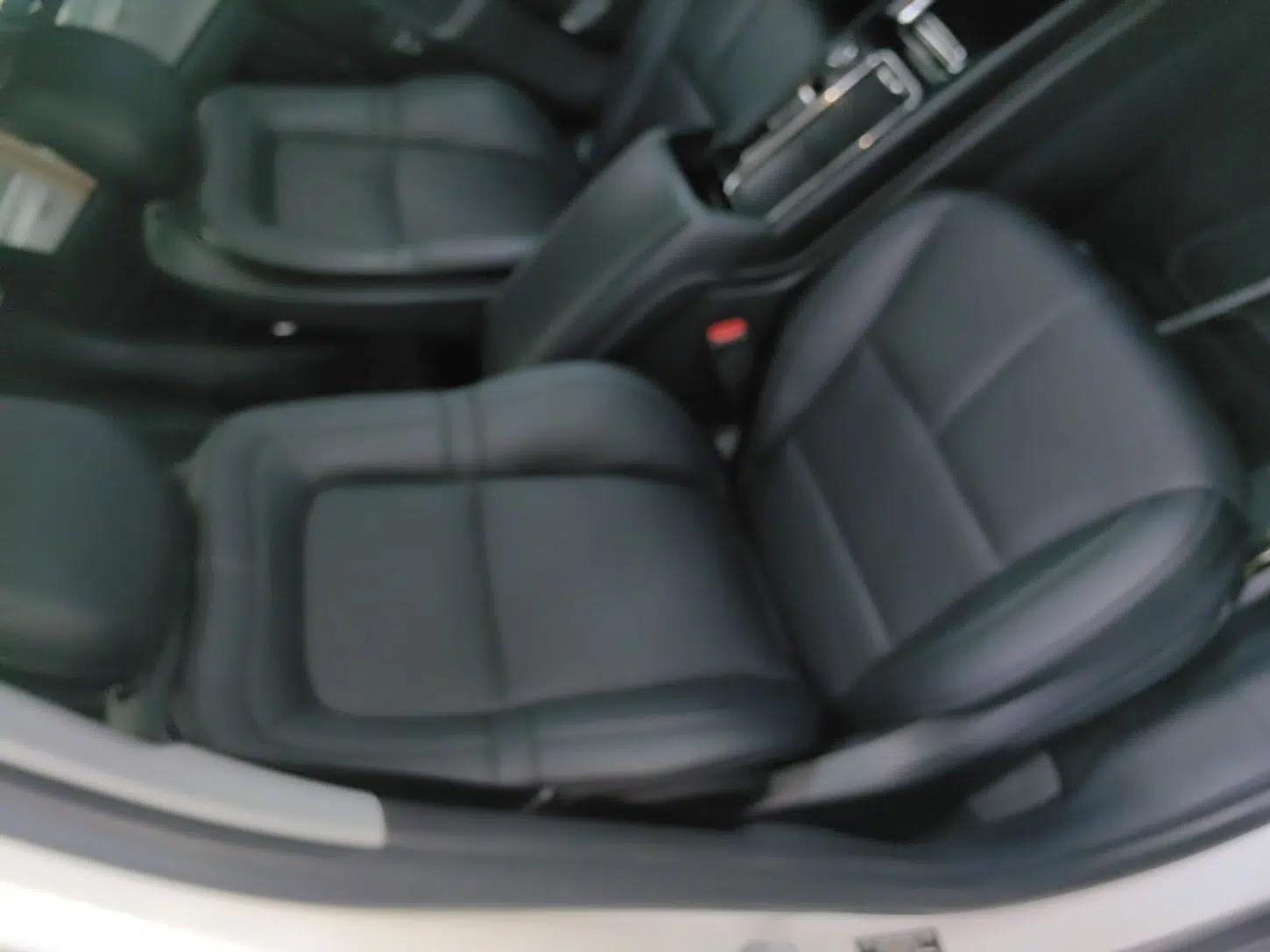 Lincoln Corsair 2021 2.0T Two-Wheel Drive Deluxe Edition — миниатюра 23