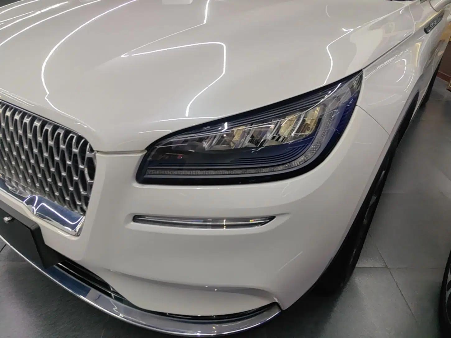 Lincoln Corsair 2021 2.0T Two-Wheel Drive Deluxe Edition — миниатюра 9