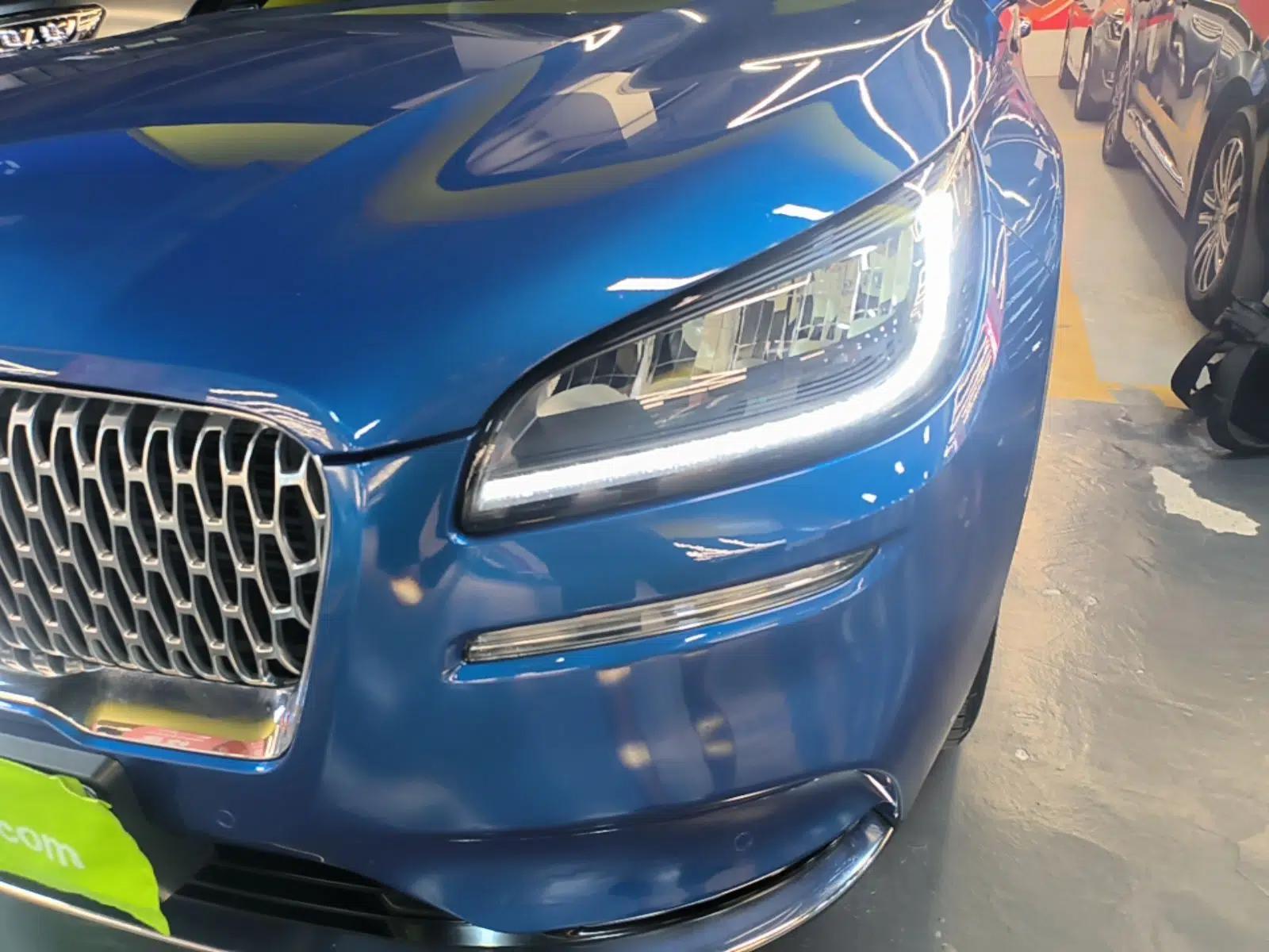 Lincoln Corsair 2021 2.0T Four-Wheel Drive Luxury Edition — миниатюра 9