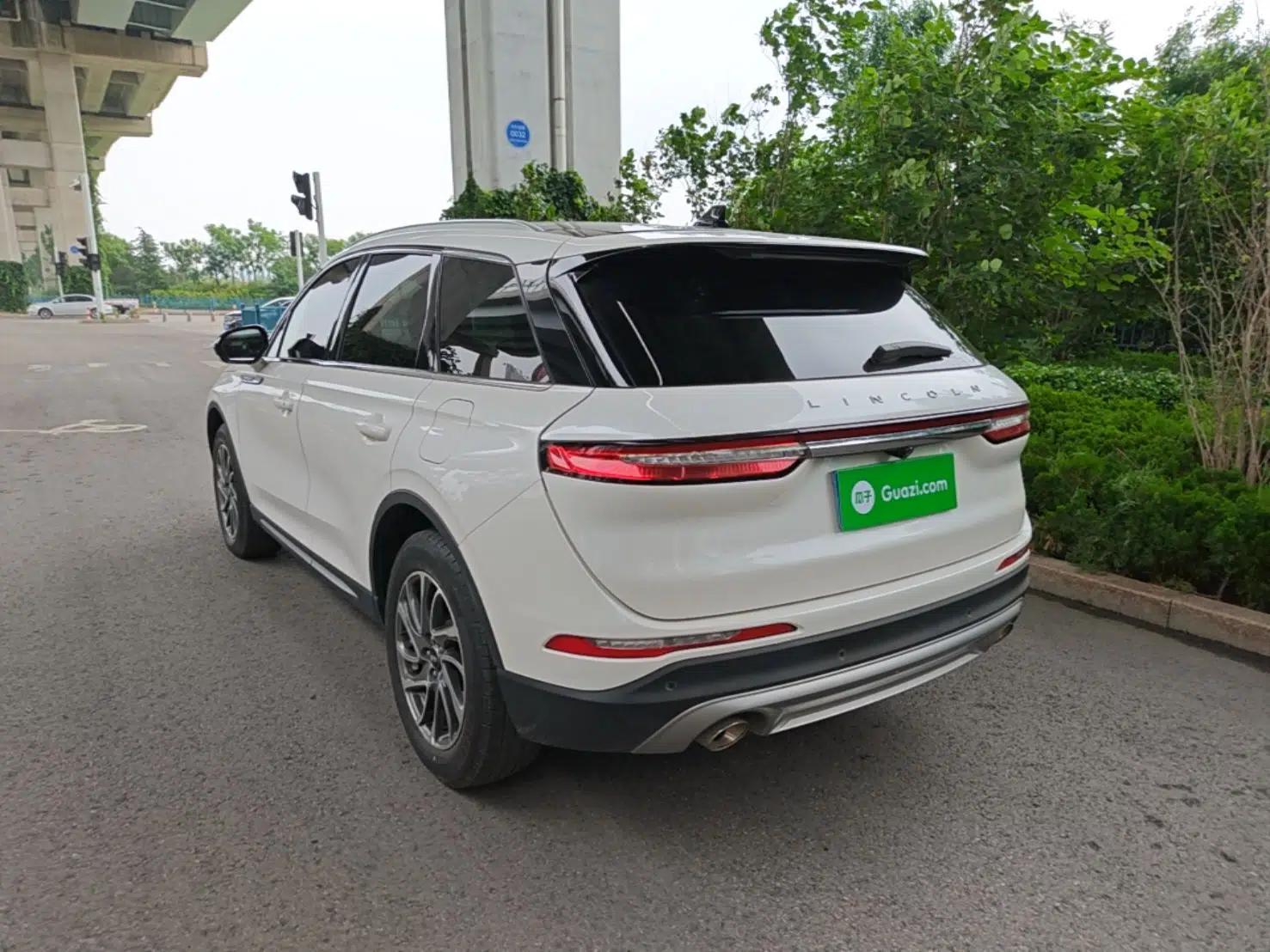 Lincoln Corsair 2021 2.0T Two-Wheel-Drive Luxury Edition — миниатюра 4