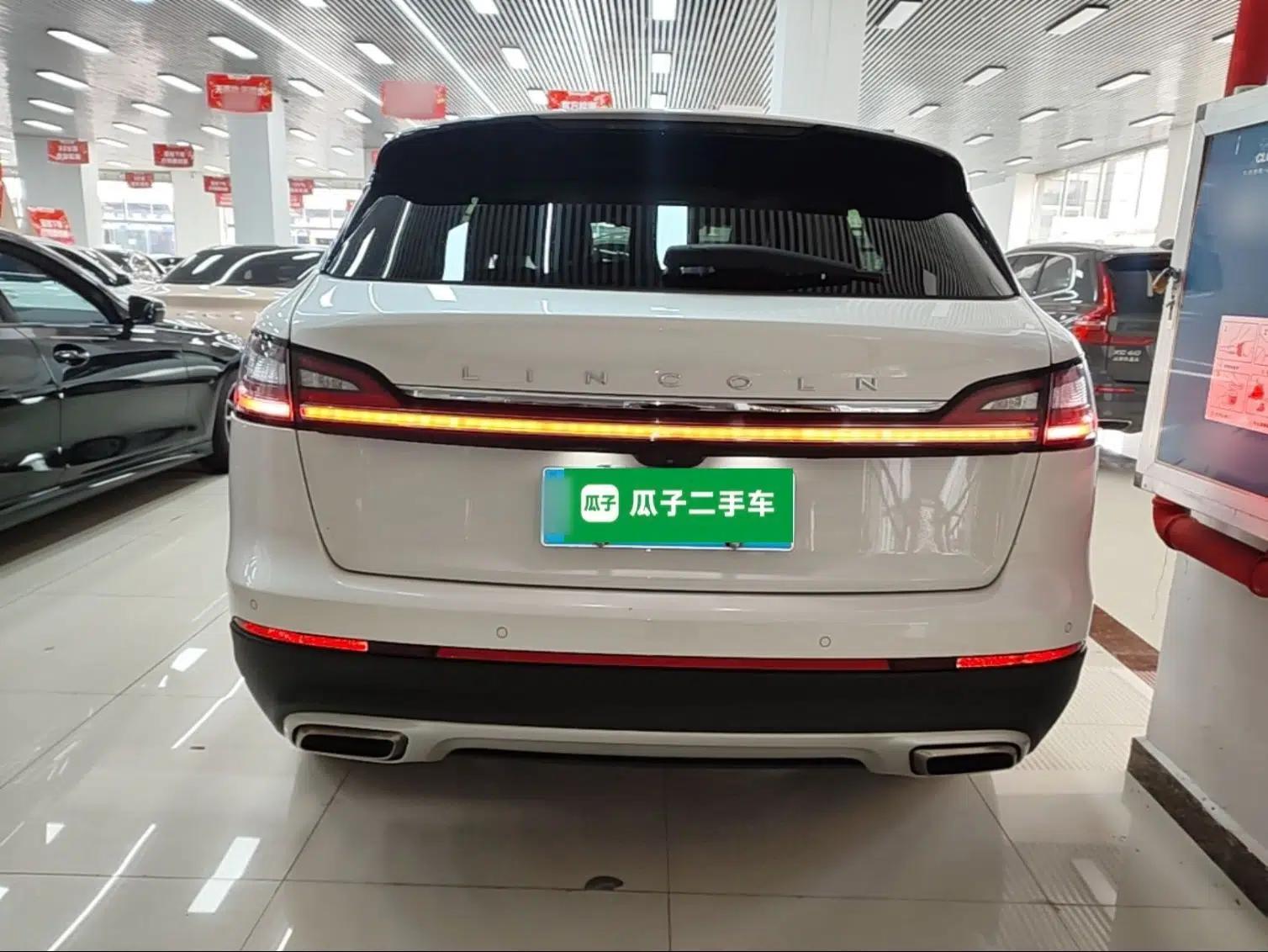 Lincoln Nautilus 2021 2.0T Four-Wheel Drive Luxury Edition — миниатюра 5