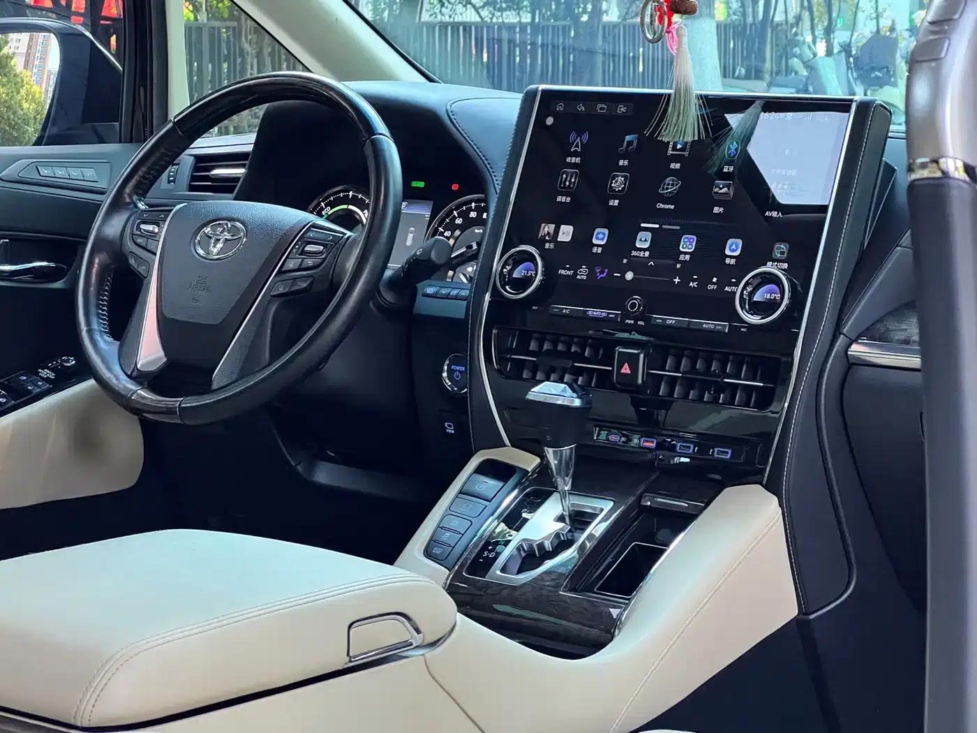 2019 Alphard Hybrid 2.5L HV Premium Edition — миниатюра 12